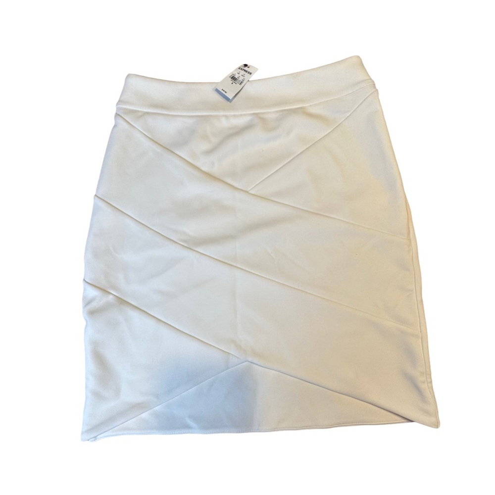 NWT Express Pencil Skirt, High-Low Geometric Design Mini Skirt in White - Size 6
